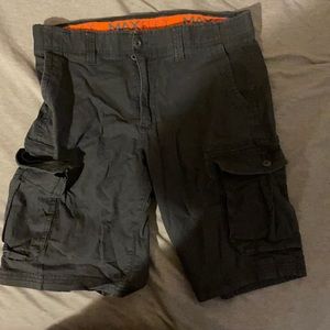 Urban pipeline cargo shorts